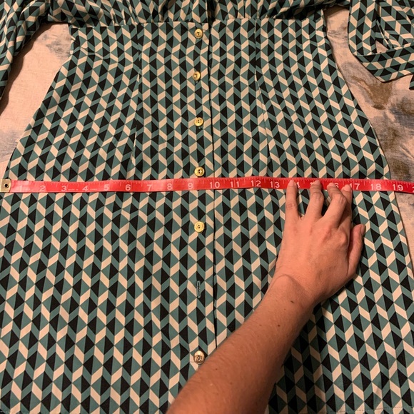 Retro inspired button up shift dress w neck tie - Picture 16 of 16